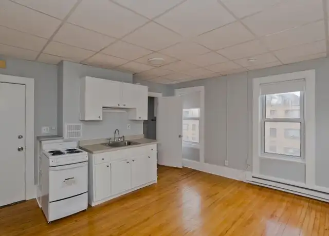 Property at 78 Elm St Unit 4, Worcester, MA, 01609, 0 beds, 1 bath, [object Object]
