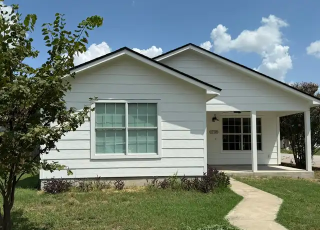Property at 1739 Leander St, Georgetown, TX, 78626, 3 beds, 2 baths, [object Object]