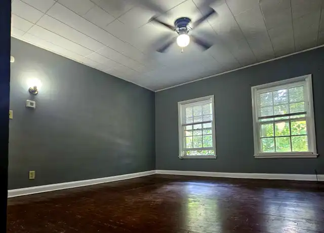 Property at 333 Broadway St Unit 2, Elmira, NY, 14904, 2 beds, 1 bath, [object Object]