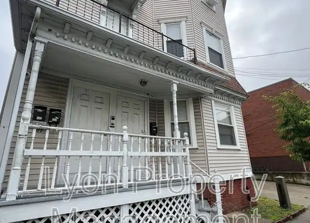 Property at 407 Smith St Unit 2, Providence, RI, 02908, 2 beds, 1 bath, [object Object]