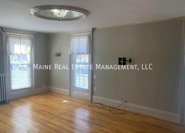 Property at 109 State St Unit 1, Bangor, ME, 04401, 2 beds, 1.5 baths, [object Object]