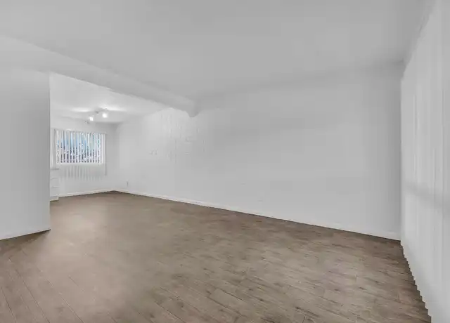 Property at U Apartments at Melrose - 930 W Indian School Rd, Phoenix, AZ, 85013, 2 beds, 1 bath, [object Object]
