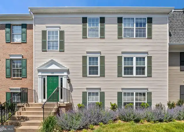 Property at 120 Fort Evans Rd SE Unit D, Leesburg, VA, 20175, 2 beds, 2 baths, [object Object]