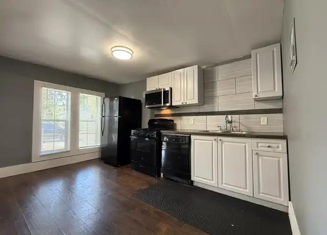 Property at 223 Bee St Unit 1, San Antonio, TX, 78208, 1 bed, 1 bath, [object Object]