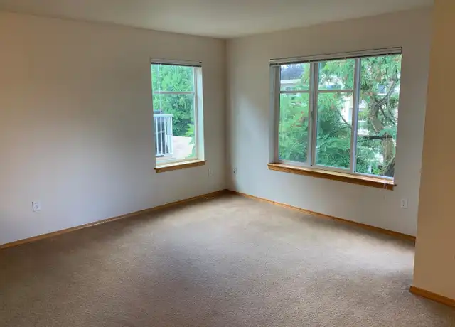 Property at Varsity II Apartments - 2316 NE 65th St, Seattle, WA, 98115, 1 bed, 1 bath, [object Object]