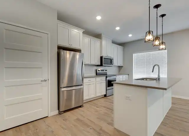 Property at South Shore Landing Apartments - 2745 40th St S, Moorhead, MN, 56560, 1-3 bed, 1-2 bath, [object Object]