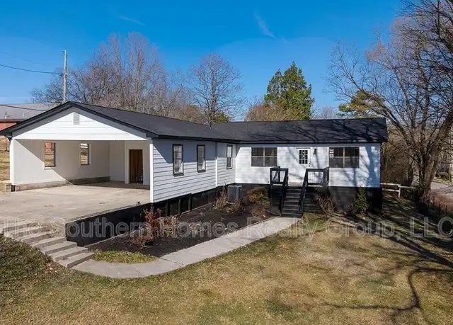 Property at 711 Walter St, Athens, TN, 37303, 3 beds, 2 baths, [object Object]