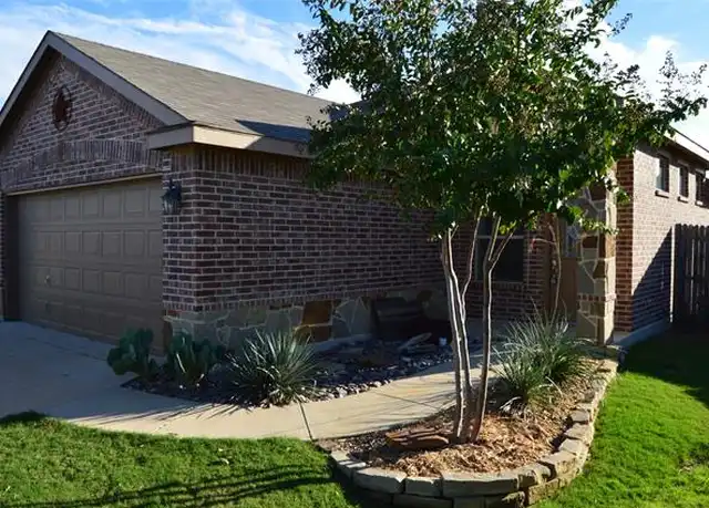 Property at 4629 Thistle Creek Ct, Fort Worth, TX, 76179, 3 beds, 2 baths, [object Object]