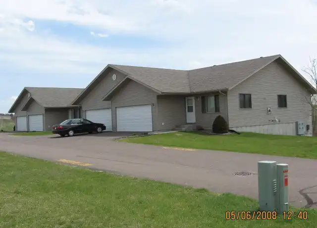 Property at 2817 Prestige Ct Apt 4, Eau Claire, WI, 54703, 3 beds, 2 baths, [object Object]
