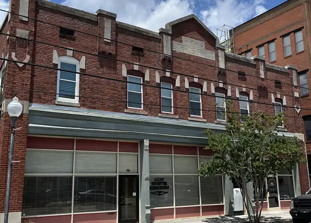 Property at 703 N 4th St Unit 3, Wilmington, NC, 28401, 2 beds, 2 baths, [object Object]