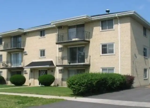 Property at 7809 Rutherford Ave Unit 2NW, Burbank, IL, 60459, 2 beds, 1 bath, [object Object]