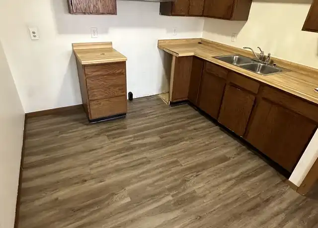 Property at 532 Jefferson St Unit 532-5, Mauston, WI, 53948, 2 beds, 1 bath, [object Object]
