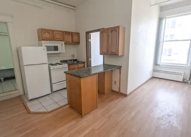 Property at 26 Roberts St N Unit 207, Fargo, ND, 58102, 1 bed, 1 bath, [object Object]