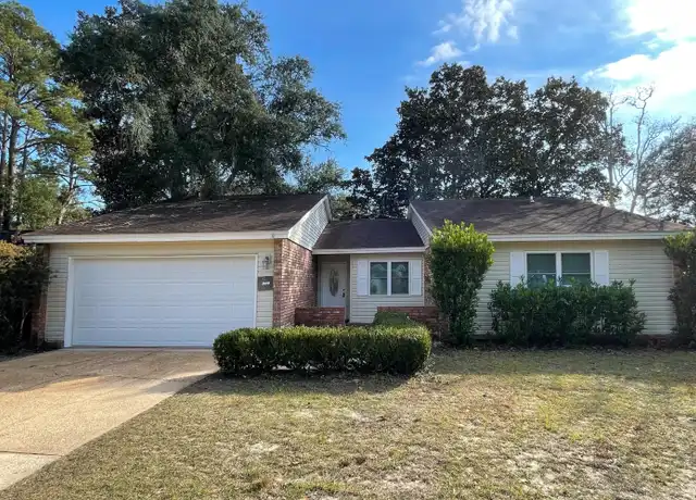 Property at 606 Bayou Ln, Niceville, FL, 32578, 3 beds, 2 baths, [object Object]