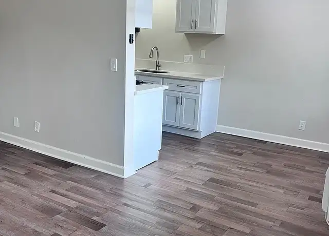 Photo of 1321 S Vine Ave, Fullerton, CA 92833