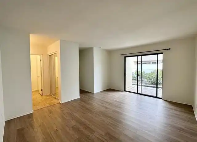 Property at 4911 Catamaran St, Oxnard, CA, 93035, 2 beds, 2 baths, [object Object]
