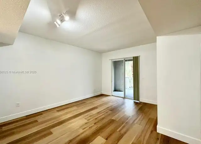 Property at 1155 Main St #215, Jupiter, FL, 33458, 1 bed, 1 bath, [object Object]