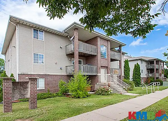 Property at 35 Westside Dr, Iowa City, IA, 52246, 2 beds, 1 bath, [object Object]