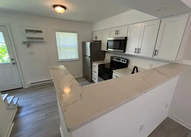 Property at 417 24th St #4, Virginia Beach, VA, 23451, 2 beds, 1.5 baths, [object Object]