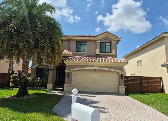 Property at 2001 NW 99th Ter Unit 2001, Pembroke Pines, FL, 33024, 4 beds, 2.5 baths, [object Object]