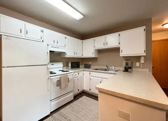 Property at 3420 Norton St Unit RA 3420-202, Wisconsin Rapids, WI, 54494, 1 bed, 1 bath, [object Object]