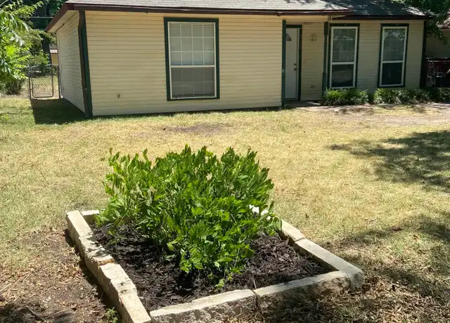 Property at 311 Marengo St, Cleburne, TX, 76033, 2 beds, 1.5 baths, [object Object]
