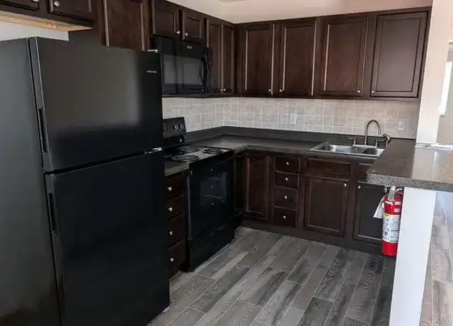 Property at 1112 Merchant St Unit M-10, Emporia, KS, 66801, 2 beds, 1 bath, [object Object]