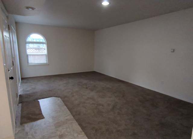 Photo of 105 Warner St Unit A, Sedro Woolley, WA 98284