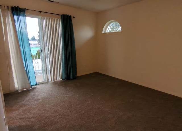 Photo of 105 Warner St Unit A, Sedro Woolley, WA 98284