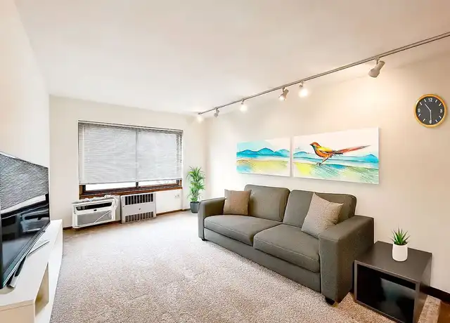 Property at 3305 Hennepin Ave, Minneapolis, MN, 55408, 2 beds, 1.5 baths, [object Object]