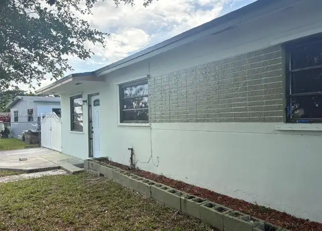Property at 10791 SW 221st St, Miami, FL, 33170, 3 beds, 1 bath, [object Object]