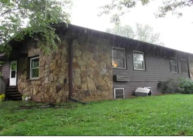 Property at 4225 N Kinser Pike Unit 4225, Bloomington, IN, 47404, 3 beds, 2 baths, [object Object]