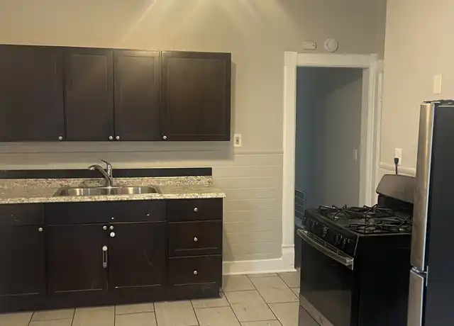 Property at 1729 S 3rd St, Milwaukee, WI, 53204, 3 beds, 1 bath, [object Object]