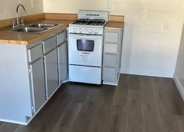 Property at 7320 Foothill Blvd Unit 204, Tujunga, CA, 91042, 1 bed, 1 bath, [object Object]