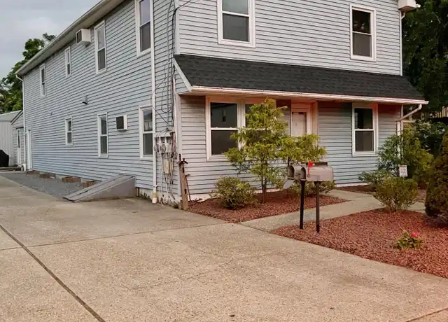 Property at 33 Lower Main St Unit UPPER LEVEL, Aberdeen Township, NJ, 07747, 2 beds, 1 bath, [object Object]