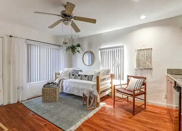 Property at Hollywood Off Vine - 6212 La Mirada Ave, Los Angeles, CA, 90038, 0-1 beds, 1 bath, [object Object]