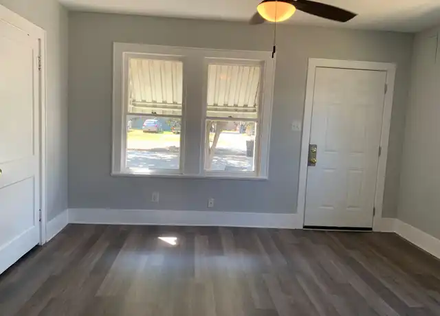 Property at 408 N Jones St, Baytown, TX, 77520, 2 beds, 2 baths, [object Object]