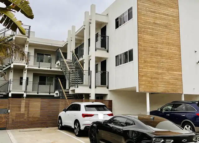 Property at 1575 Scott St, San Diego, CA, 92106, 2 beds, 2 baths, [object Object]