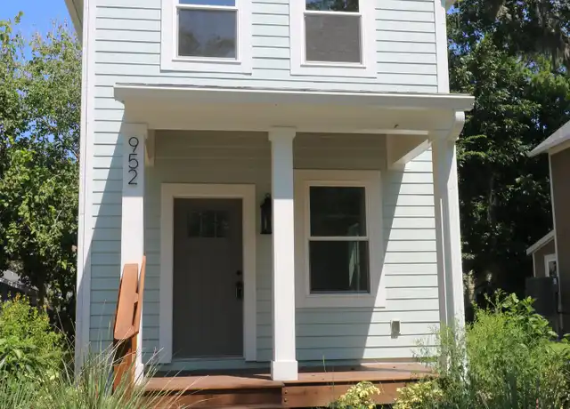 Property at 952 Alexander St, St. Augustine, FL, 32084, 2 beds, 1.5 baths, [object Object]