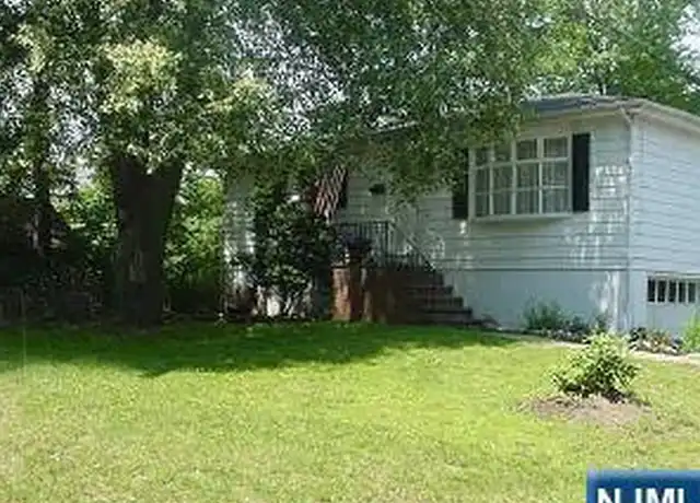 Property at 52 Post St, Midland Park, NJ, 07432, 3 beds, 3 baths, [object Object]