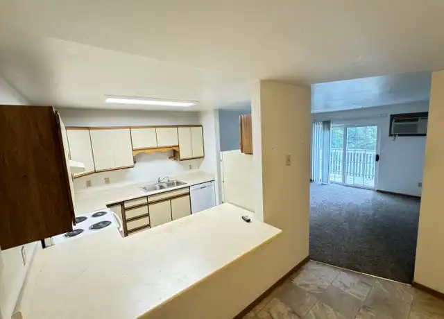 Property at 713 Clinton St Unit 208, Horicon, WI, 53032, 2 beds, 1 bath, [object Object]