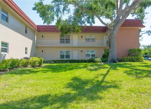 Property at 51 Woodland Dr #102, Vero Beach, FL, 32962, 2 beds, 2 baths, [object Object]