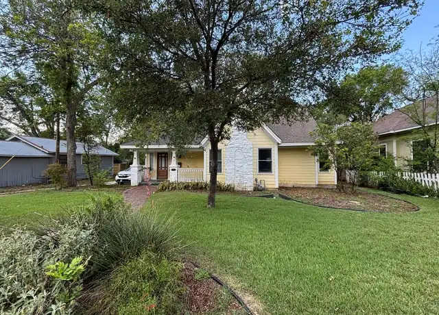 Property at 811 E 46th St, Austin, TX, 78751, 4 beds, 2.5 baths, [object Object]