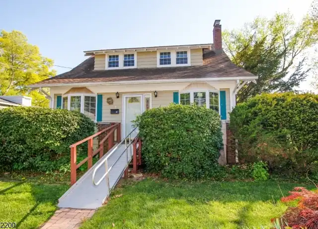 Property at 33 Bassett Ave, Mine Hill, NJ, 07803, 1 bed, 1 bath, [object Object]