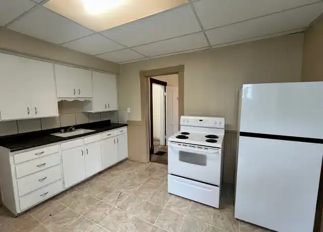 Property at 1202 Prospect Ave, Wausau, WI, 54403, 1 bed, 1 bath, [object Object]