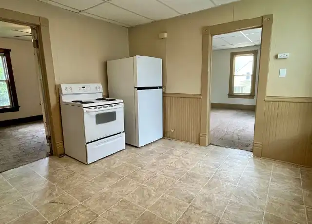 Property at 1202 Prospect Ave, Wausau, WI, 54403, 1 bed, 1 bath, [object Object]