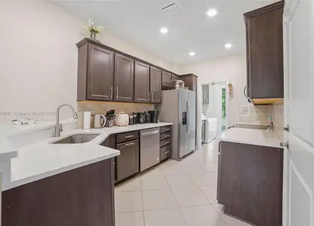 Property at 4154 Greenway Dr, Hollywood, FL, 33021, 3 beds, 2.5 baths, [object Object]