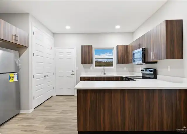 Property at 101 La Vista Ave Unit 3, McAllen, TX, 78501, 2 beds, 2 baths, [object Object]
