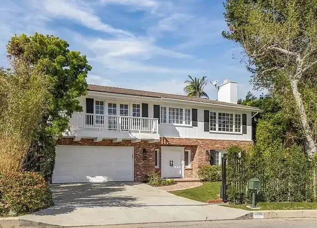 Property at 17481 Tramonto Dr, Pacific Palisades, CA, 90272, 4 beds, 3 baths, [object Object]