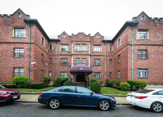 Property at 21 Fruit St Unit 4E, Worcester, MA, 01609, 1 bed, 1 bath, [object Object]